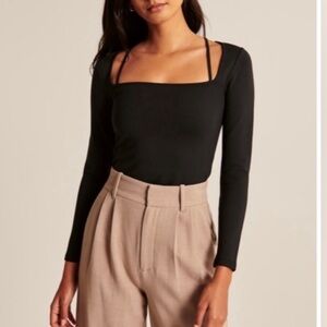 A&F long sleeve top (BROWN)